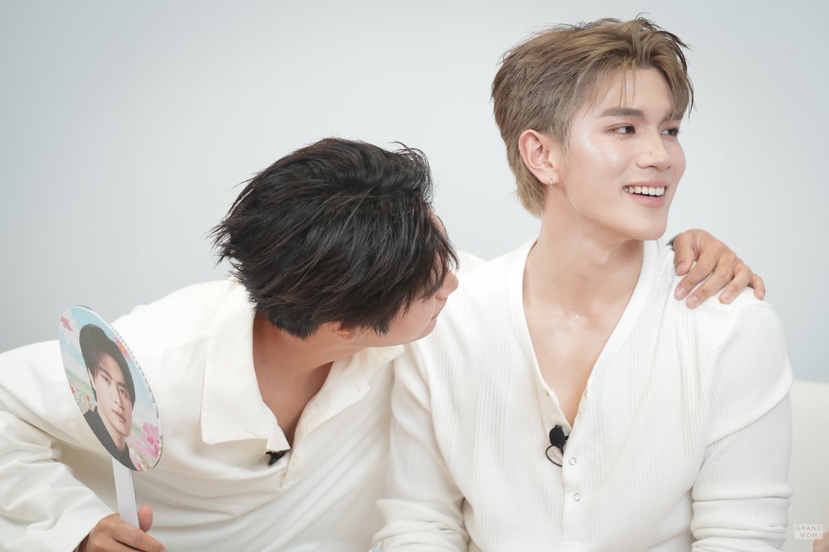 GrandmaGrandmom's tweet photo. ช่วงนี้หวานมาก
เพื่อนๆ คุณหนูระวังน้ำตาลเกิน

😚😚

#KingStellaxGeminiFourthLive
#GeminiFourth
#Gemini_NT #Fourthnattawat https://t.co/TcI5JThgMv