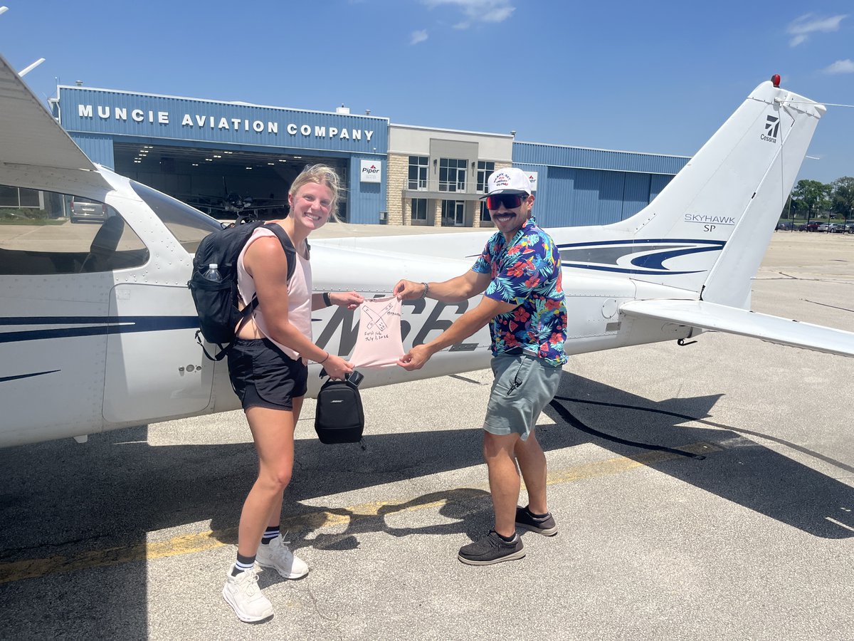 RapidFlight's tweet photo. Congrats Breanne on your first solo!
#FlightTraining #PilotTraining #LearnToFly #BecomeAPilot https://t.co/F3QF1wA7Iq