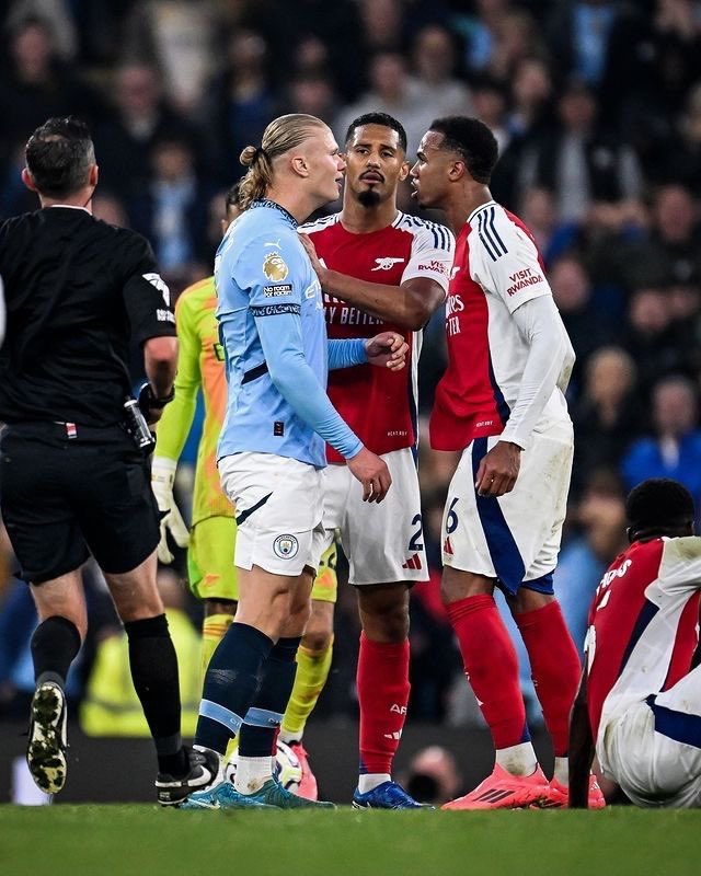 afc_ben10's tweet photo. 🚨 Erling Haaland on the toughest defender he has faced:

🗣️ “Honestly, it’s those two Arsenal F.C. boys, Gabriel and Saliba. But Gabriel? That guy annoys me.

Gabriel doesn’t defend like somebody doing a job. He defends like a man trying to protect ancient secrets. I remember one time I checked my shoulder before receiving the ball and somehow he was already there staring at me aggressively. It’s honestly unsettling.”

“But seriously, he’s top class. Every striker complains about defenders like him because they make your life miserable, but deep down you respect them the most. I would absolutely love to have a player with that mentality in my team. Facing him again at the World Cup will be special.”