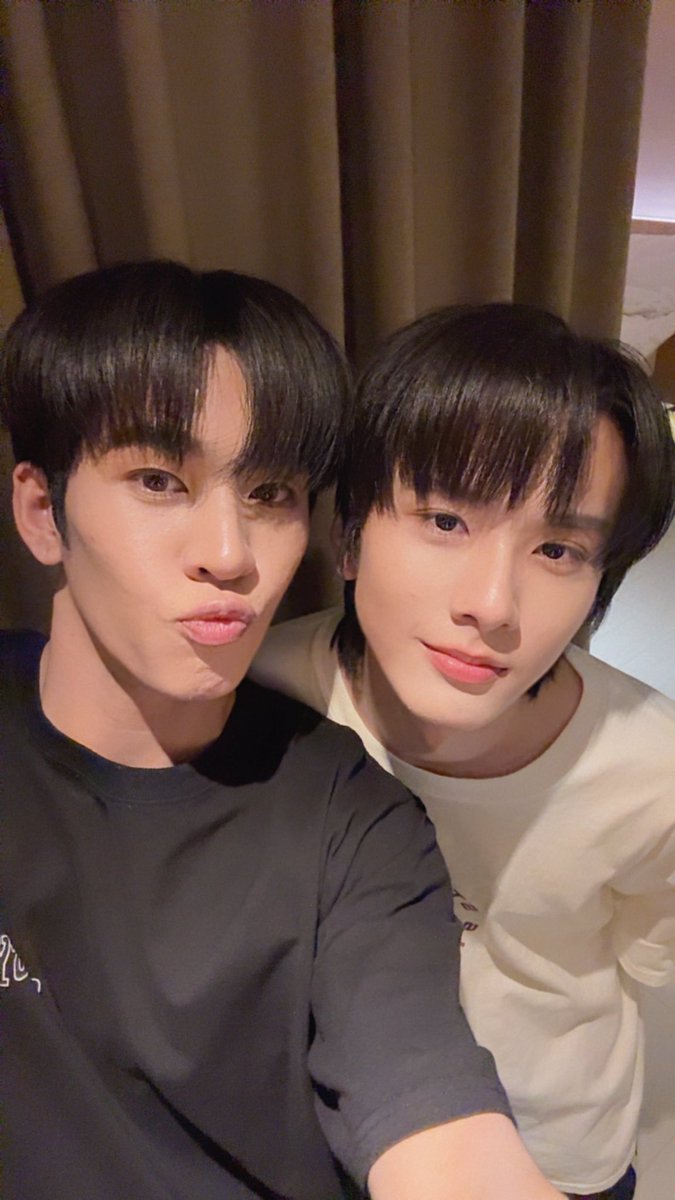 multi_doksss's tweet photo. ปากดูดู๊ขนาดนี้😽มัมช่วยให้นะลูกกก 
(AI WARNING ⚠️ ขอบคุณai😝）

MR FANBOY Q22
#รักสุดใจนายแฟนบอยQ22
#AuauSave https://t.co/revBvJVRr1