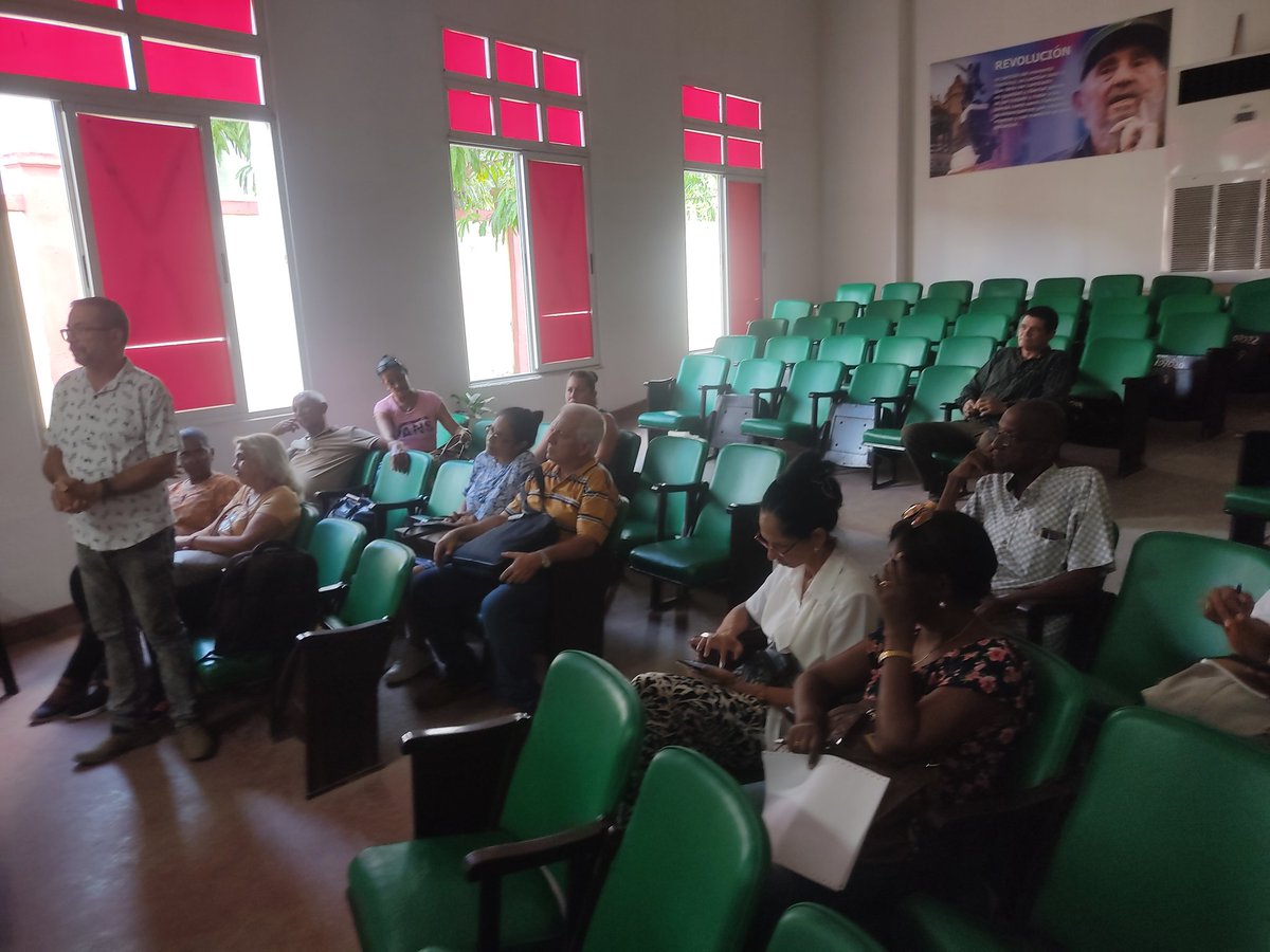 HospitalOncocmw's tweet photo. Se realiza control integral de la Dirección General de Salud en la provincia a nuestra institucion, se revisa todo el proceso docente asistencial adoptándose medidas para su mejoramiento.
#SiPorCuba
#PorCamagueyTodo https://t.co/QqJadFWeJk