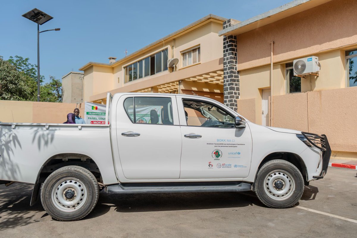 unicefsenegal's tweet photo. À l'occasion de la Journée des Technologies d'Assistance @unicefsenegal a réaffirmé son engagement aux côtés @GouvernementSN , @_ATscale et des partenaires pour renforcer l'accès aux services de réadaptation. Ensemble, pour une société plus inclusive.
#TechnologiesDAssistance https://t.co/2DlNpvIPla