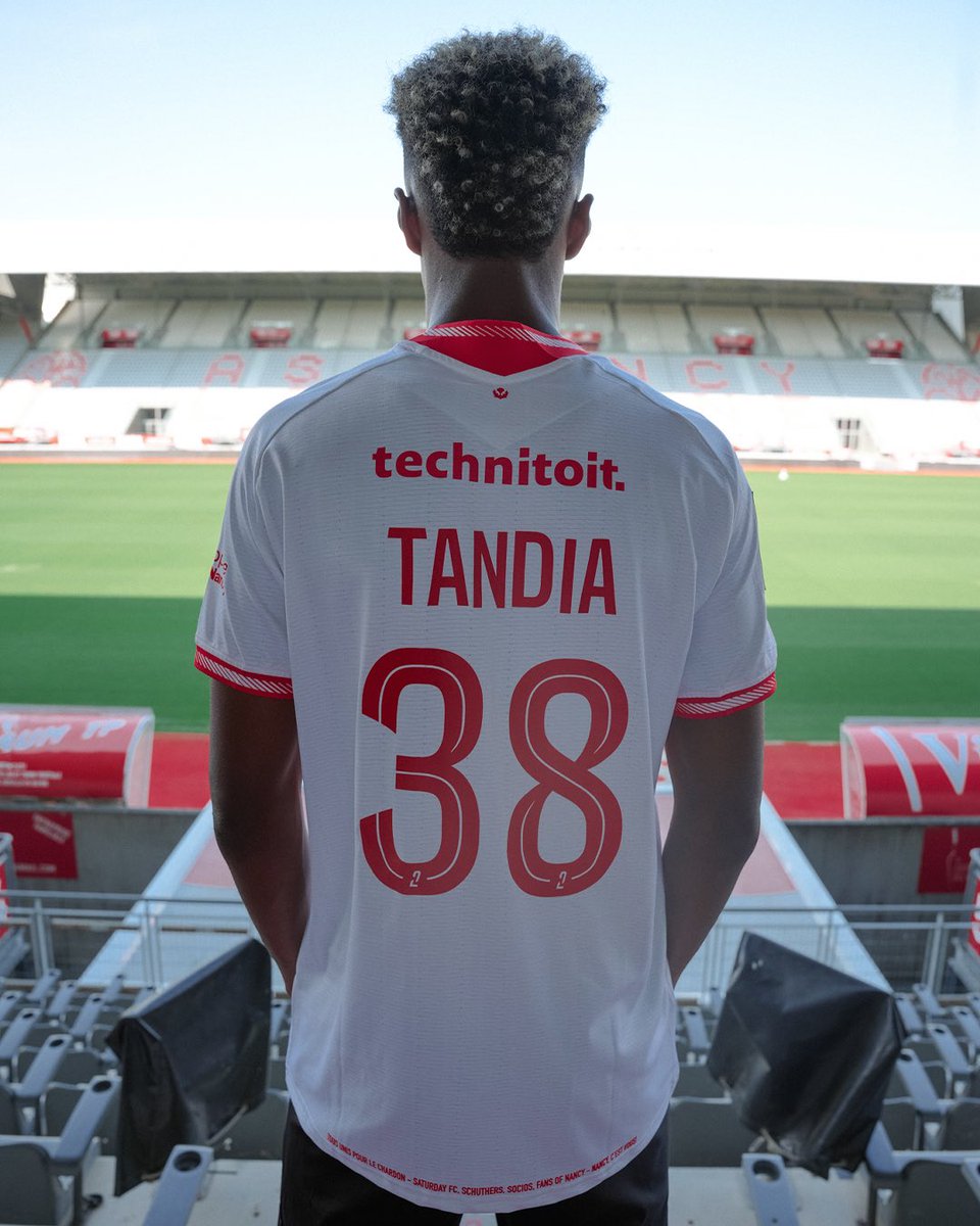 asnlofficiel's tweet photo. Au club depuis la catégorie U16, Youssouf Tandia (03/08/2005) signe son premier contrat professionnel avec l’AS Nancy-Lorraine.

Grand artisan de la montée en National 2 avec 14 buts inscrits en équipe réserve, Youssouf franchit une nouvelle étape avec son club formateur. L’ailier gauche de 20 ans s’engage pour les 3 prochaines saisons ❤️🤍

Bravo et bienvenue à notre nouveau numéro 38 👏

L’histoire continue ensemble ✍️

#ASNL #Histoire #Ensemble