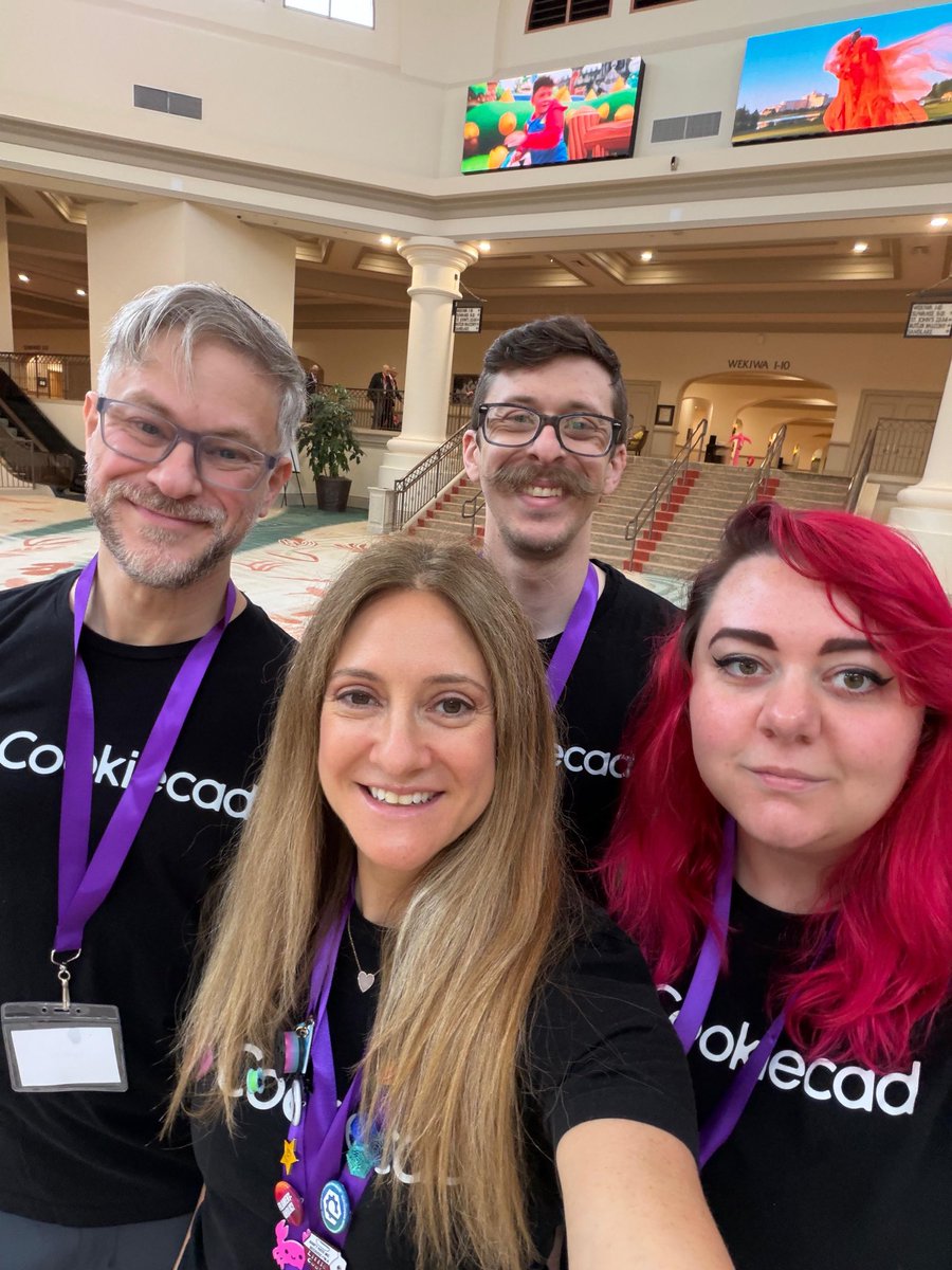 OtterPrints's tweet photo. Got to check out #cookiecon over the past weekend in Orlando with Cookiecad. It was insane seeing all of the incredible things these folks do, on cookies no less. Seeing 3D printing intertwine with other niche communities is nothing less than incredible! https://t.co/oHsarpVv34