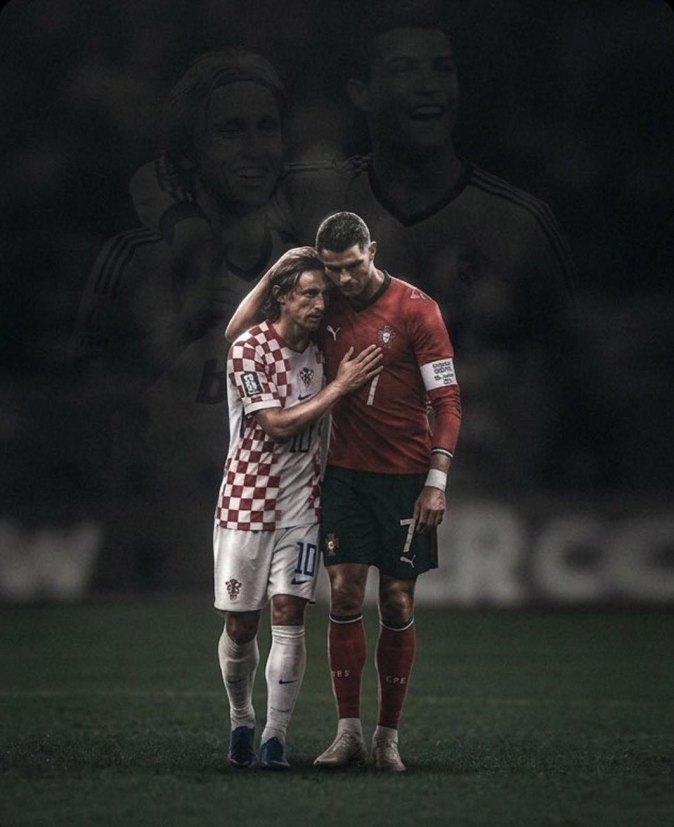 6x7z1_'s tweet photo. والله حزين مباراه ما تمنيت تصير 
خصوصا انها بتكون مفرق لواحد منهم بالاعتزال  

أنا معك يا الامير بكل مشوارك 
لكن ضد كريستيانو اعذرني ارجوك

ملك كرة القدم ثم البقية https://t.co/5CYHKOsUbb