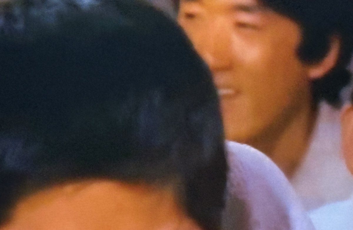 slownuance0921's tweet photo. 宮古島チャリティー国際映画祭にて、
松田美由紀監督作品「カラノウツワ」、
並びに松田優作最初で最後のドキュメンタリー「SOUL RED」の二本が特別上映。

という事で初めて映画祭にお邪魔します。
そんなタイミングでホテルの部屋で映したYouTubeで「BLACKRAIN」字幕版と更には何故か「柔道一直線」の第一話が上がってくる。
エキストラ時代の優作さんが😭

＃松田美由紀
＃松田優作