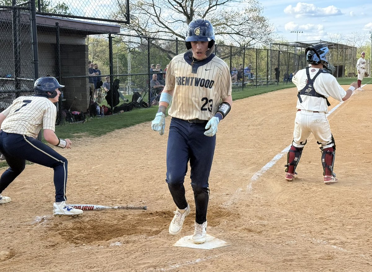 BrentwoodBoroSD's tweet photo. Kudos to Brentwood Baseball’s #WPIAL 2A All-Section honorees - senior P Michael O’Leary and junior IF Mike Satler! Great job, #Spartans! #BBSD https://t.co/MhwbBUUiDO