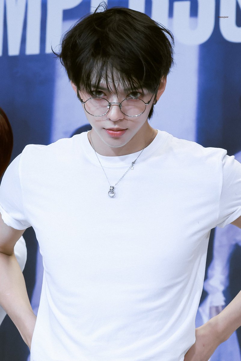 bread020827's tweet photo. 260702

👓

#AMPERSANDONE #앰퍼샌드원 #브라이언 #BRIAN #何廷威 https://t.co/MkQXLwg7Z5