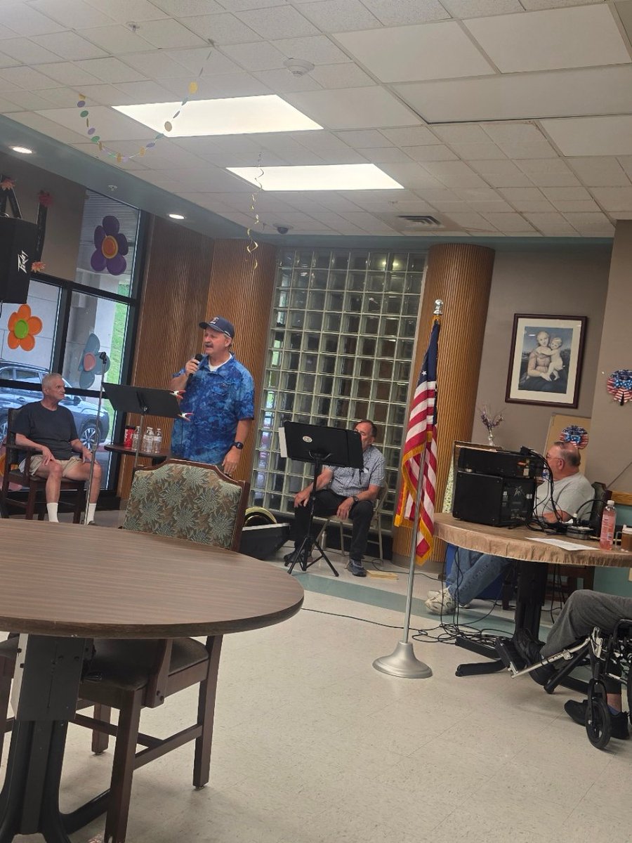 MountainCityRC's tweet photo. Residents enjoy hearing worship music, songs about the United States and just some music to warm the heart. Thank you to Jim Jefferies and company, who came to make such a special day for the residents here at @MountainCityRC!

#MountainCityRehabCenter #Worship #Music #ThankYou https://t.co/79B3IcnER0