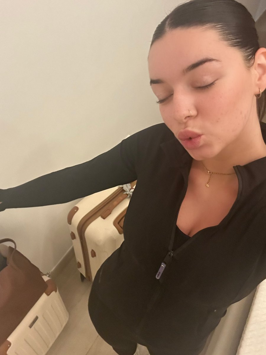 aimssxo_'s tweet photo. OOO, Ready for Euro summer https://t.co/4dMl0JPgFe