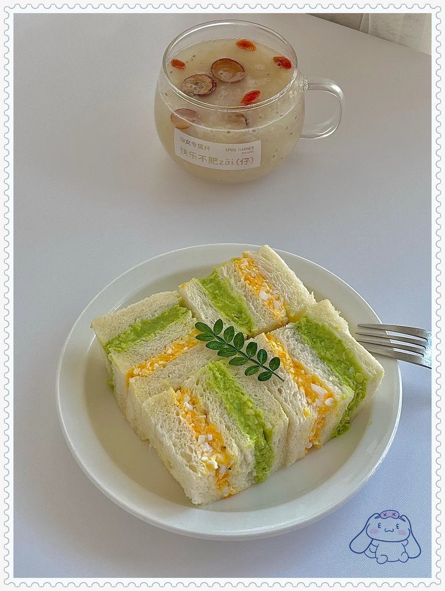 catD11R's tweet photo. Lunch hit different today! A warm turkey avocado sandwich with a side of fresh fruit and iced tea—simple, delicious, and exactly what I needed to power through the rest of the workday. https://t.co/o8XCoO1lIW