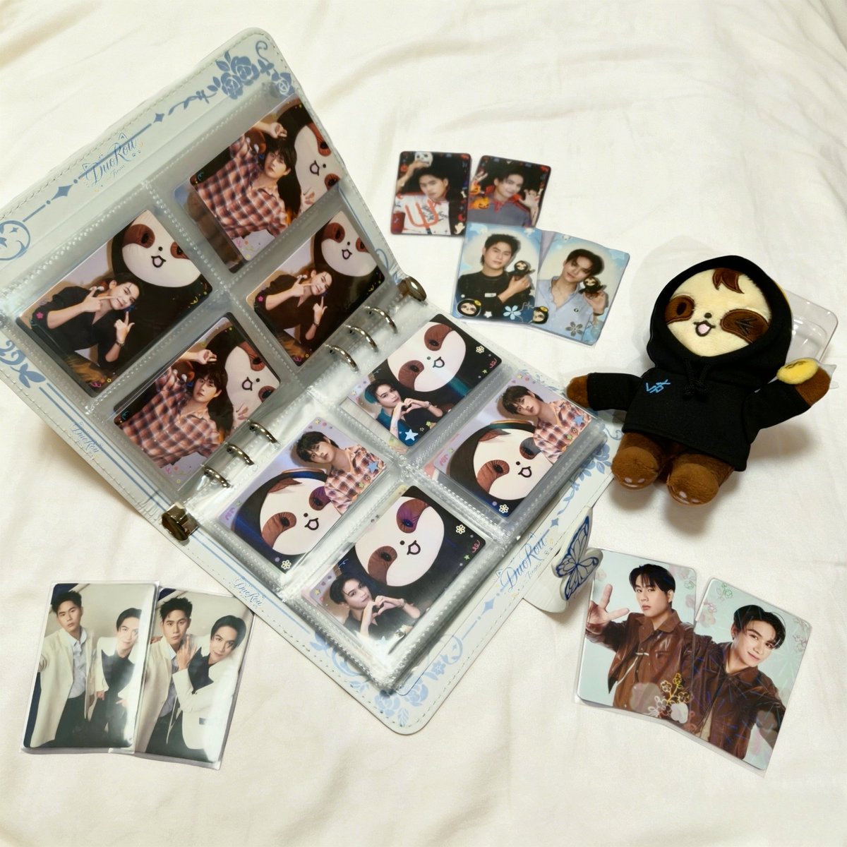 Luuuuufiona's tweet photo. Sloth Family🦥💰🩵🤍

#WinnySatang #SAMRUAU https://t.co/inghh2hhqw