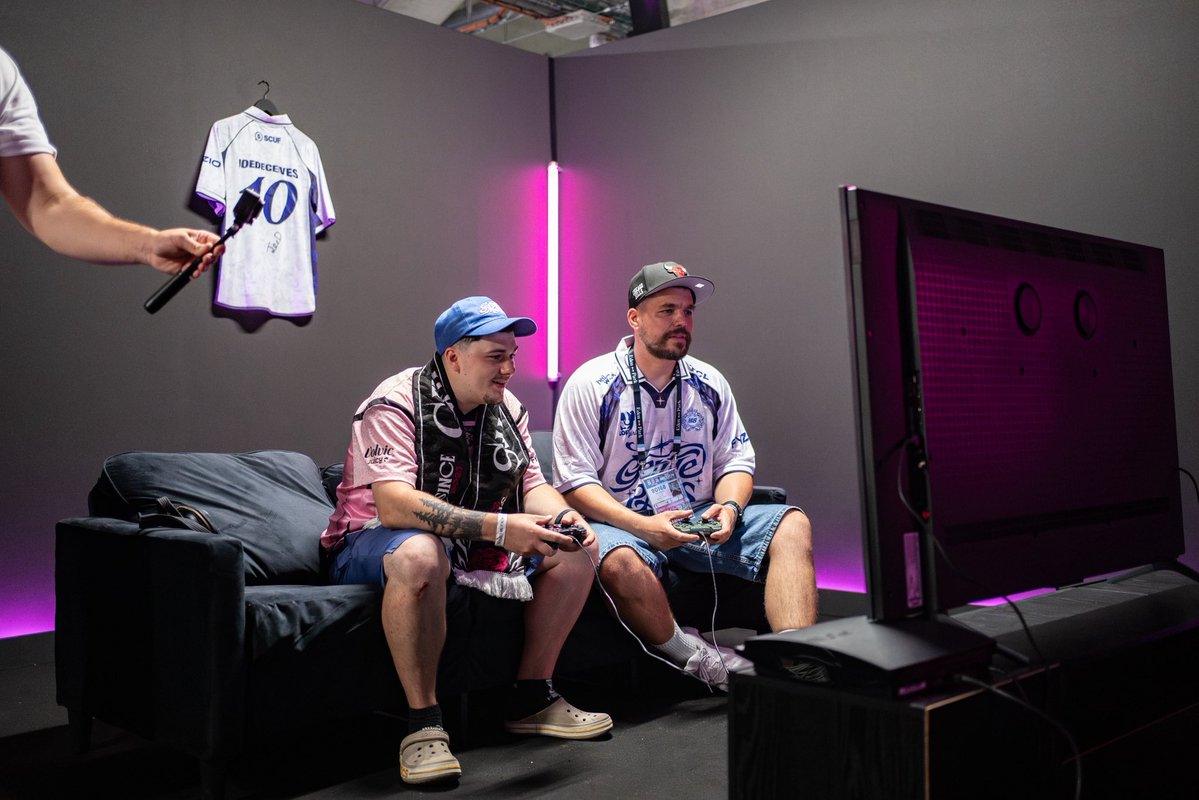Mathax__'s tweet photo. Merci à @lea_bertr pour cette photo. Même si j’ai perdu 😅
Allez voir son drive il y a plein de photo incroyable 🩷🖤 https://t.co/WkorQVjOZ7
