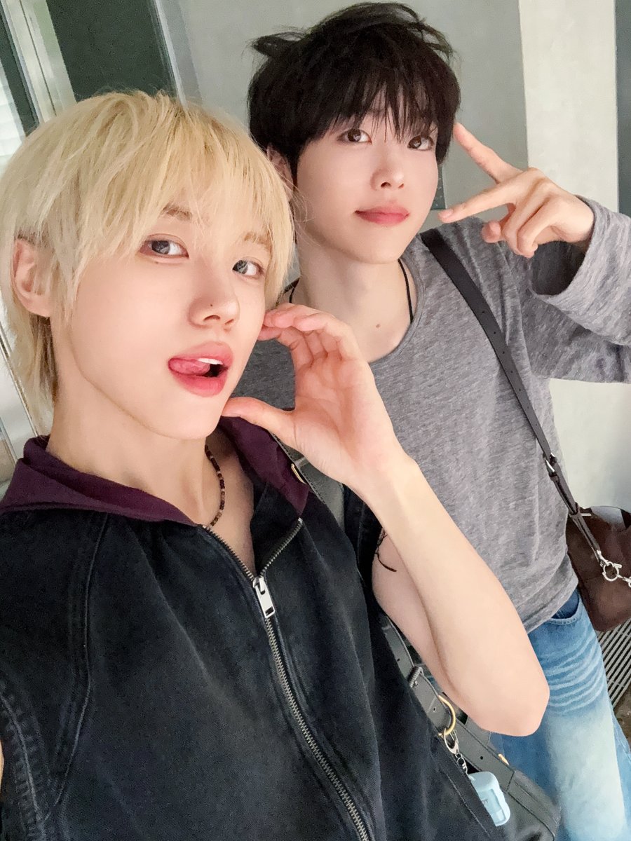 uu113oo's tweet photo. 베개즈 아랑스러워❣️ https://t.co/fck6QH5o8j