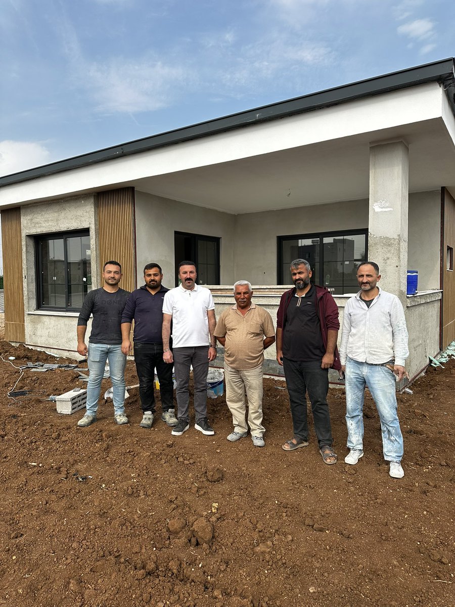 atilladuygun's tweet photo. Gök kubbenin altında, al bayrağın gölgesinde birliğimizin daim olacağı güzel günlere ulaşmak duasıyla... 
Herkese hayırlı cumalar diliyorum.
🇹🇷🇹🇷🇹🇷 https://t.co/FUZlUL30ip