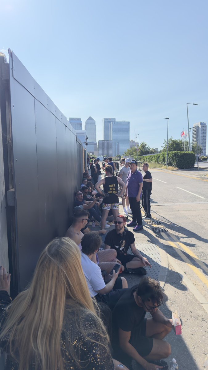 mrminoguo's tweet photo. We are coming 🪩💦💦💦 @Madonna https://t.co/XsGxiBitLT