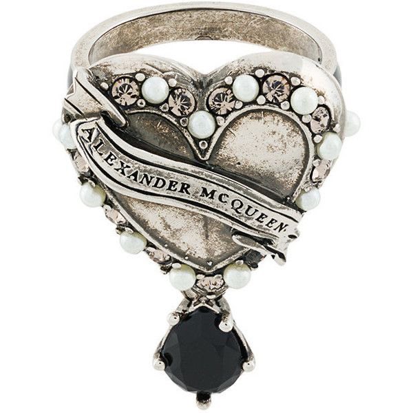 DvilCouture tweet media