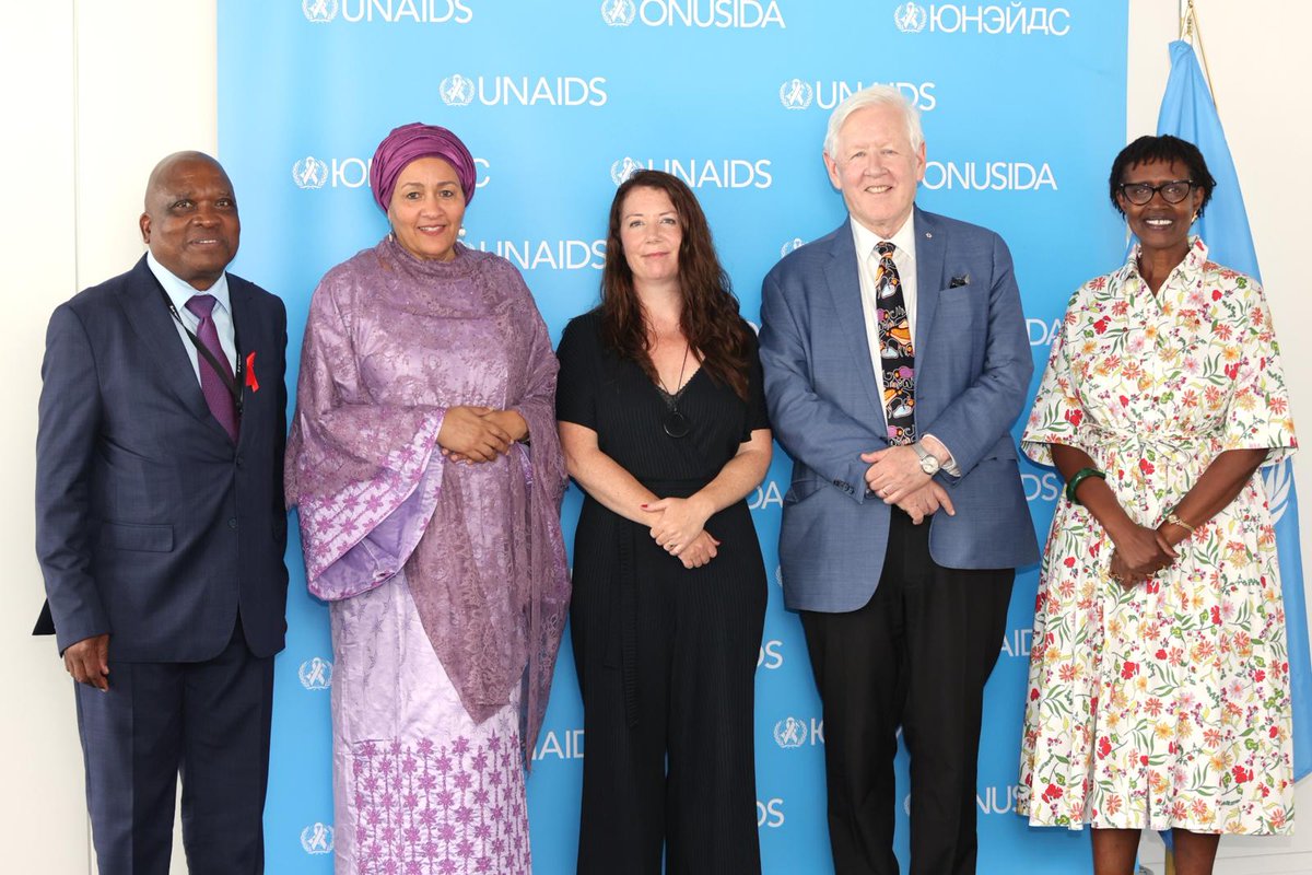 Winnie_Byanyima's tweet photo. My deep appreciation for the leadership of Minister Joe Phaahla of South Africa 🇿🇦, Ambassador Bob Rae of Canada 🇨🇦, and Fionnula Murphy representing civil society, the Co-Facilitators of the PCB Working Group. I also want to thank Deputy Secretary-General @AminaJMohammed for her engagement with this process.
#UnitedToEndAIDS #PCB58