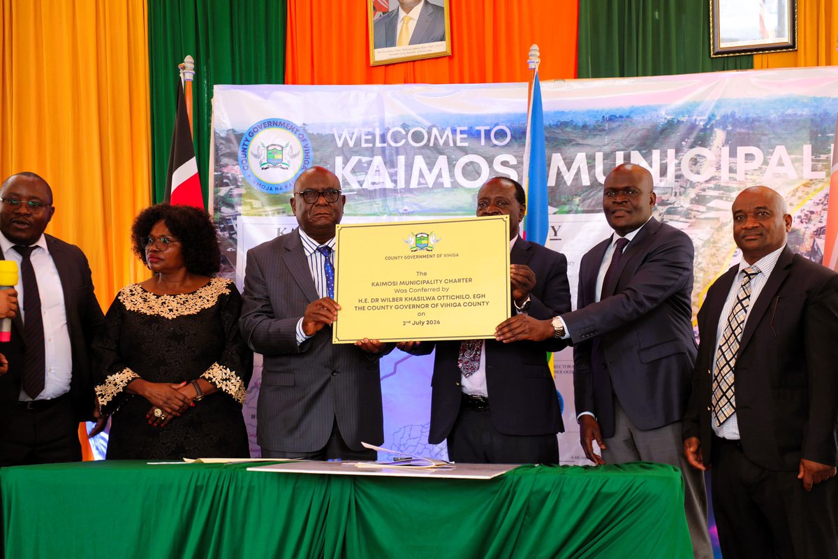 VihigaCountyGov's tweet photo. Kaimosi has officially been conferred Municipality Status after @Gov_Ottichilo signed its Municipal Charter at Kaimosi TTC. The milestone will enhance planning, service delivery, infrastructure growth, investment opportunities and public accountability for residents. https://t.co/p6GuM4Hr11