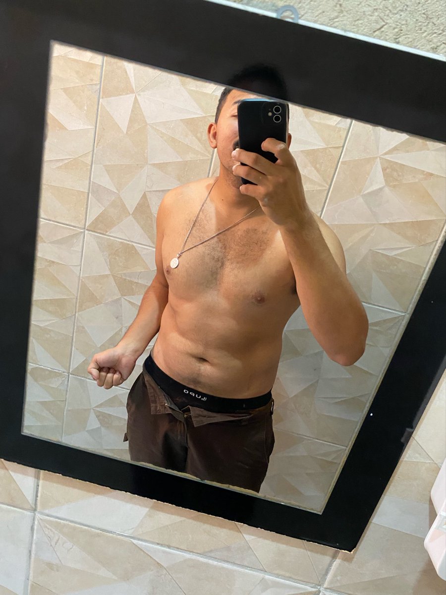 wallyssu's tweet photo. Gordinho mas tá bom 🫪 https://t.co/EJM1ZmkTY1