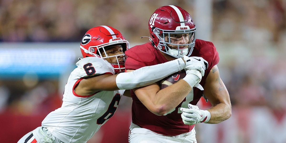 UGAfootballLive's tweet photo. 4-star CB, top Georgia football target announces commitment decision

📸 Kevin C. Cox, Getty Images https://t.co/x2LRGXvbEh https://t.co/9bEHxh52FW