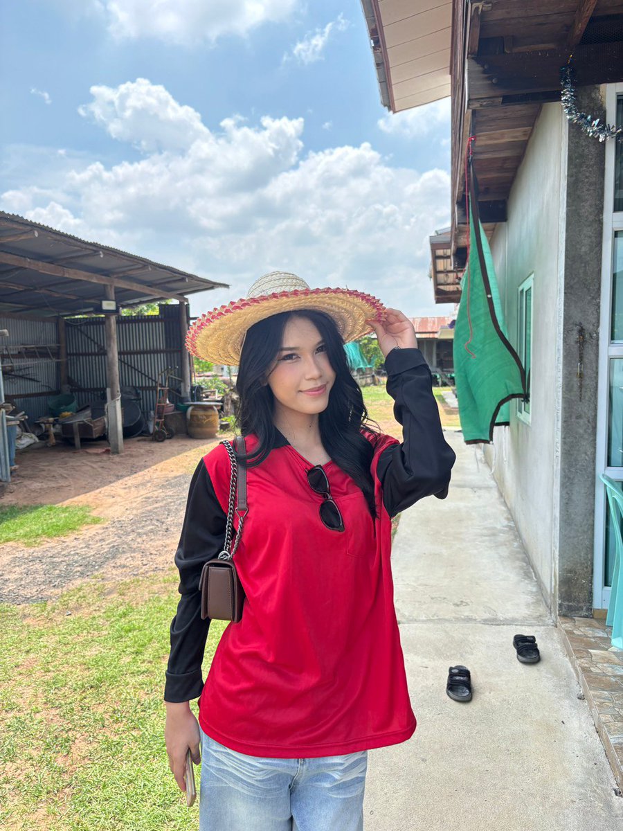 fouxthx's tweet photo. ไม่ชอบสาวไทบ้านบ้างหรอ. #มมส #สารคาม #ไทบ้าน https://t.co/C8wbPiniNb