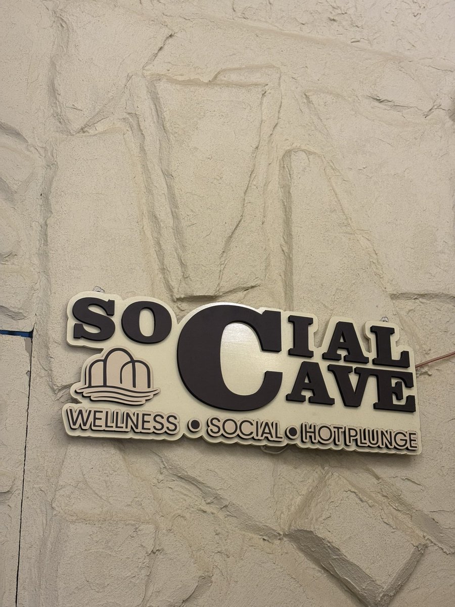Ade tweet media