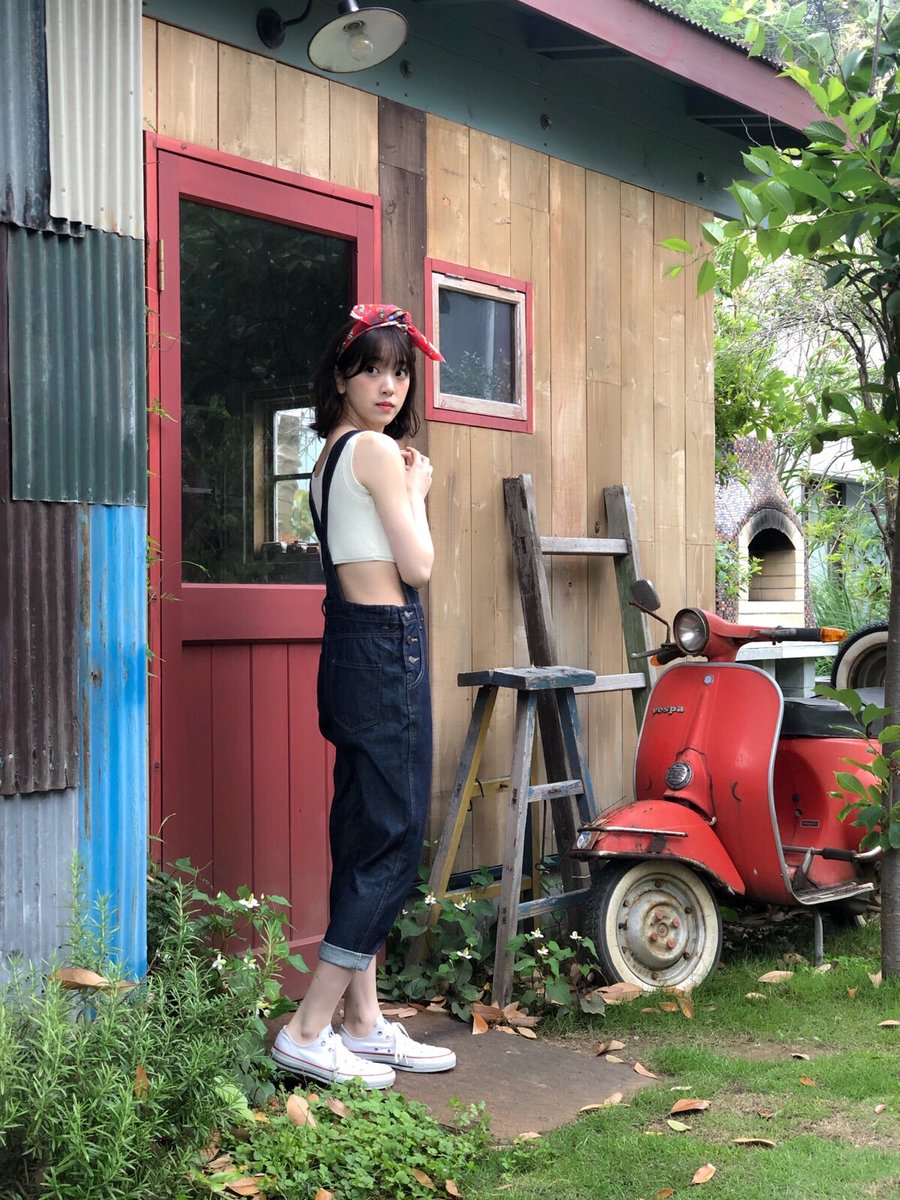 ho_ri_37miona's tweet photo. #307time
スニーカーと未央奈ちゃんて恋よね👟 https://t.co/tVwmkY0cFj