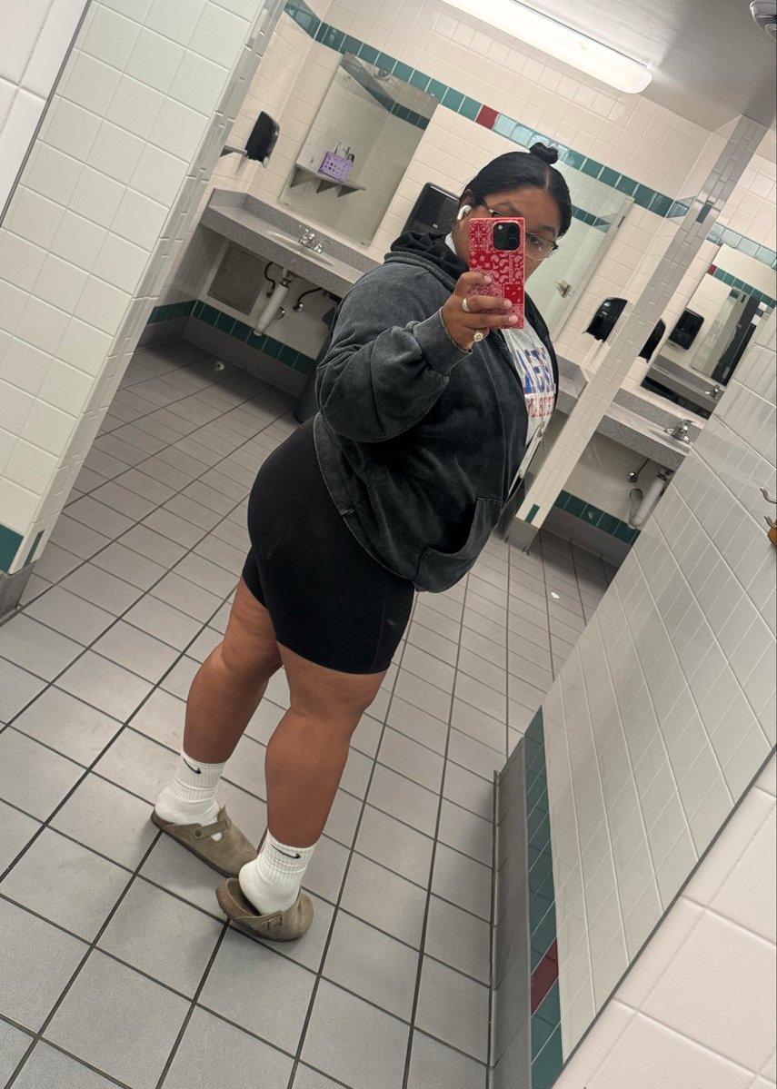 tb. tweet media