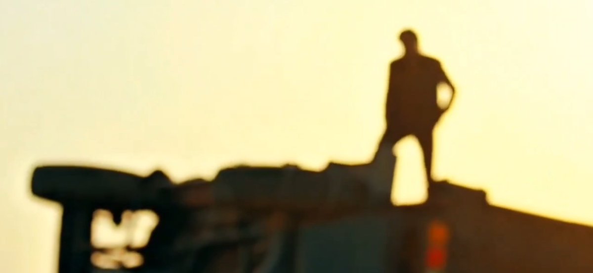 Sooraj98477's tweet photo. Every shot Nelson frames for Rajinikanth is pure cinema. Especially those blurred shots... absolute aura. 🔥

#Jailer2 https://t.co/8SwiJgA6gA