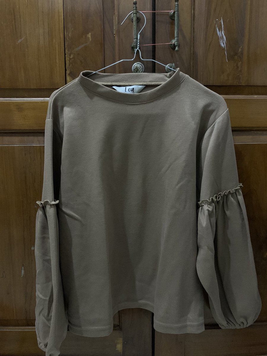 tarata810's tweet photo. 5. ATASAN LEA ALL SIZE
🏷️ 20K + 7k(oren) https://t.co/aX2XC3WSGE