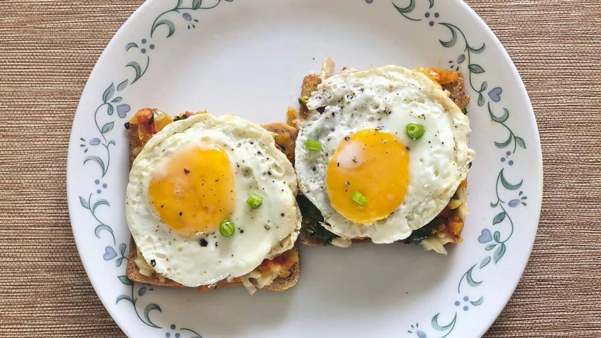 NDTVFood's tweet photo. How Did Eggs Kejriwal Get Its Iconic Name? The Story Behind Mumbai's Cult Breakfast
https://t.co/sXqBj0hSkG
#eggs #kejriwal #origin https://t.co/pyQ8QtDQU5