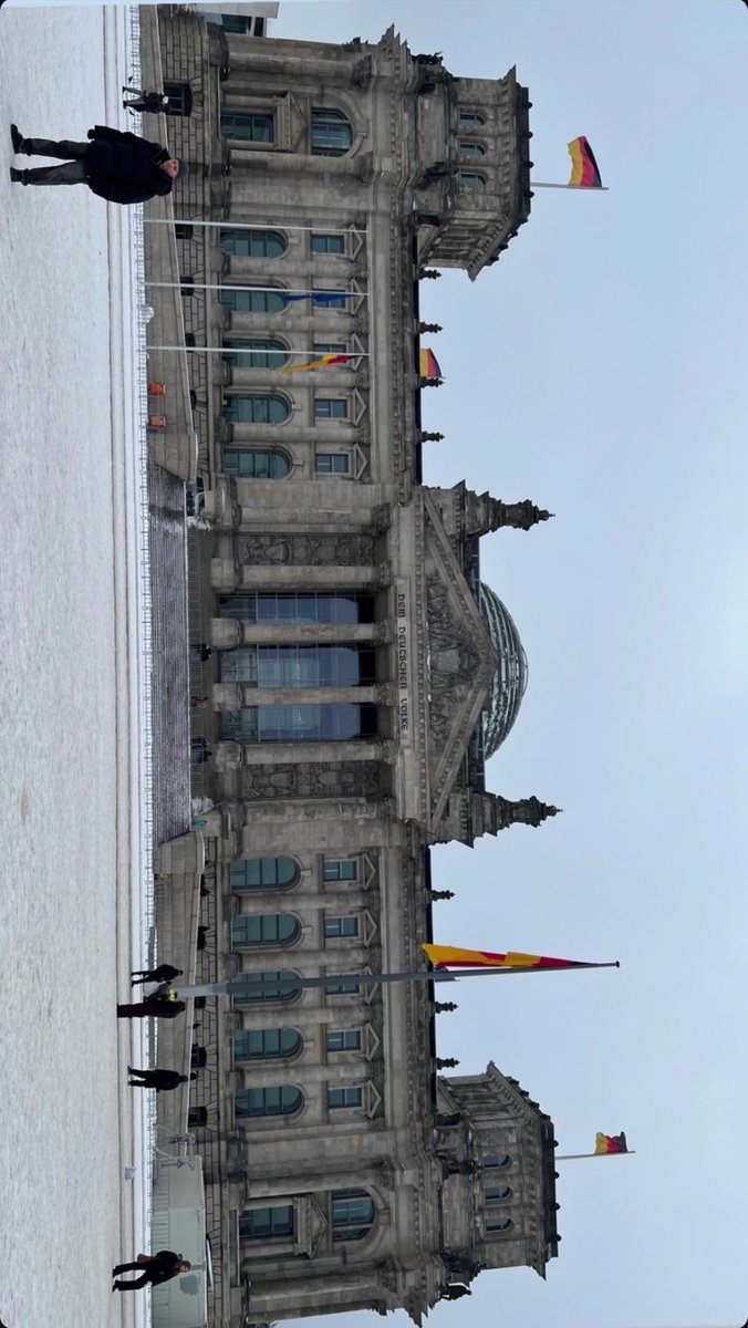 Bouchra565474's tweet photo. Viaje en Berlín https://t.co/9YEJ2fqmmS