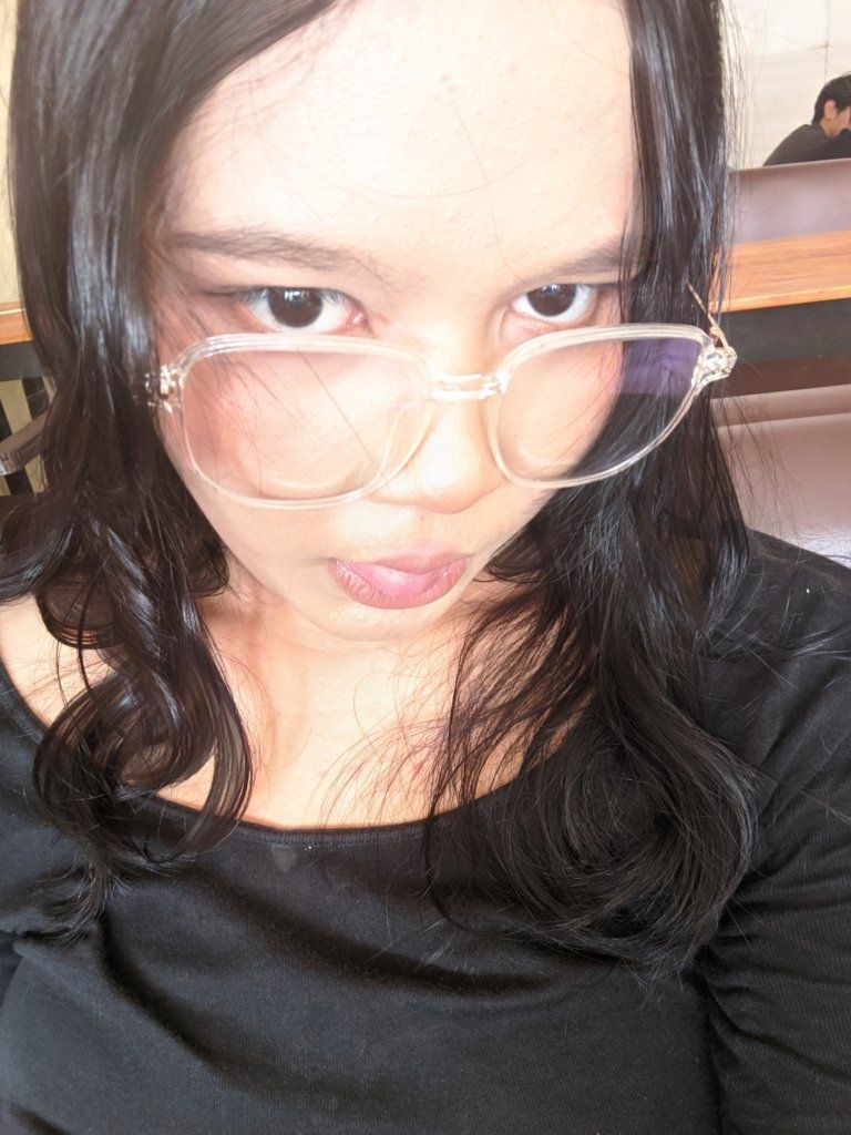 ogfr20's tweet photo. @banananarra @sunasteroids @pttpg4 How is it always the ugly someone https://t.co/ibehLPlkhK