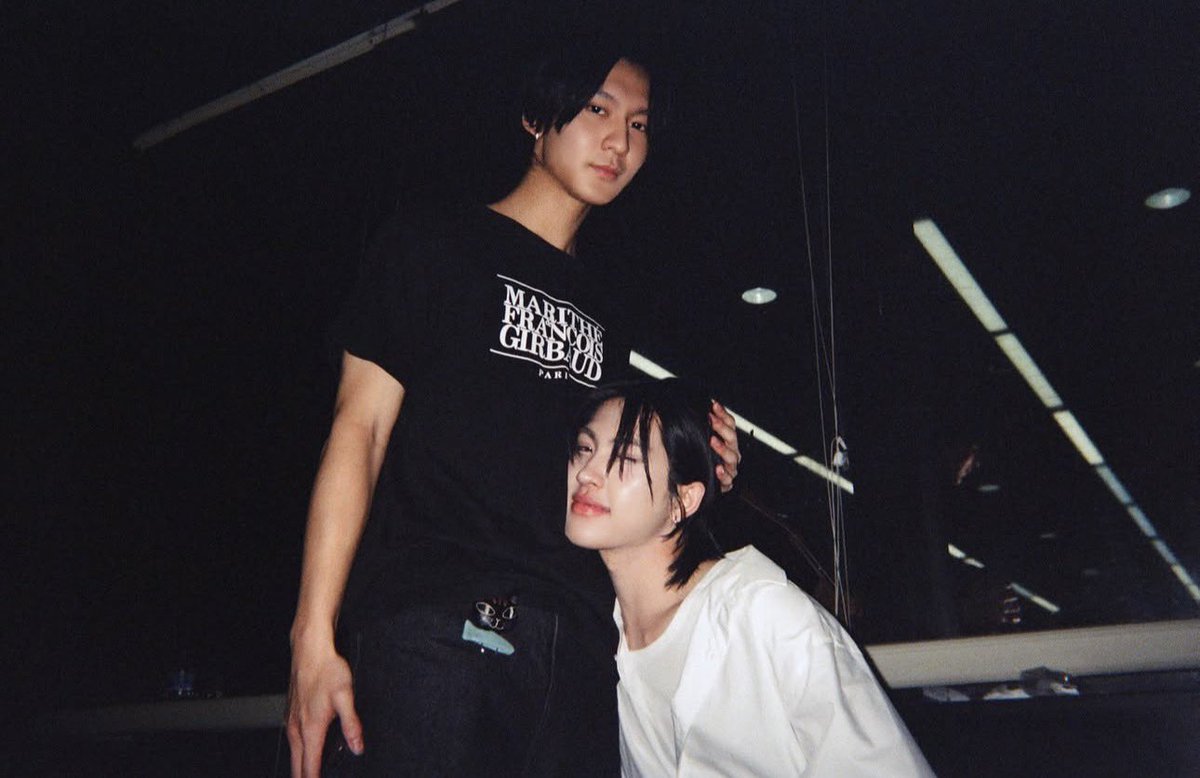 yourrmyvibe's tweet photo. ทุกคนเงียบบบบ https://t.co/7grXGEUT1H