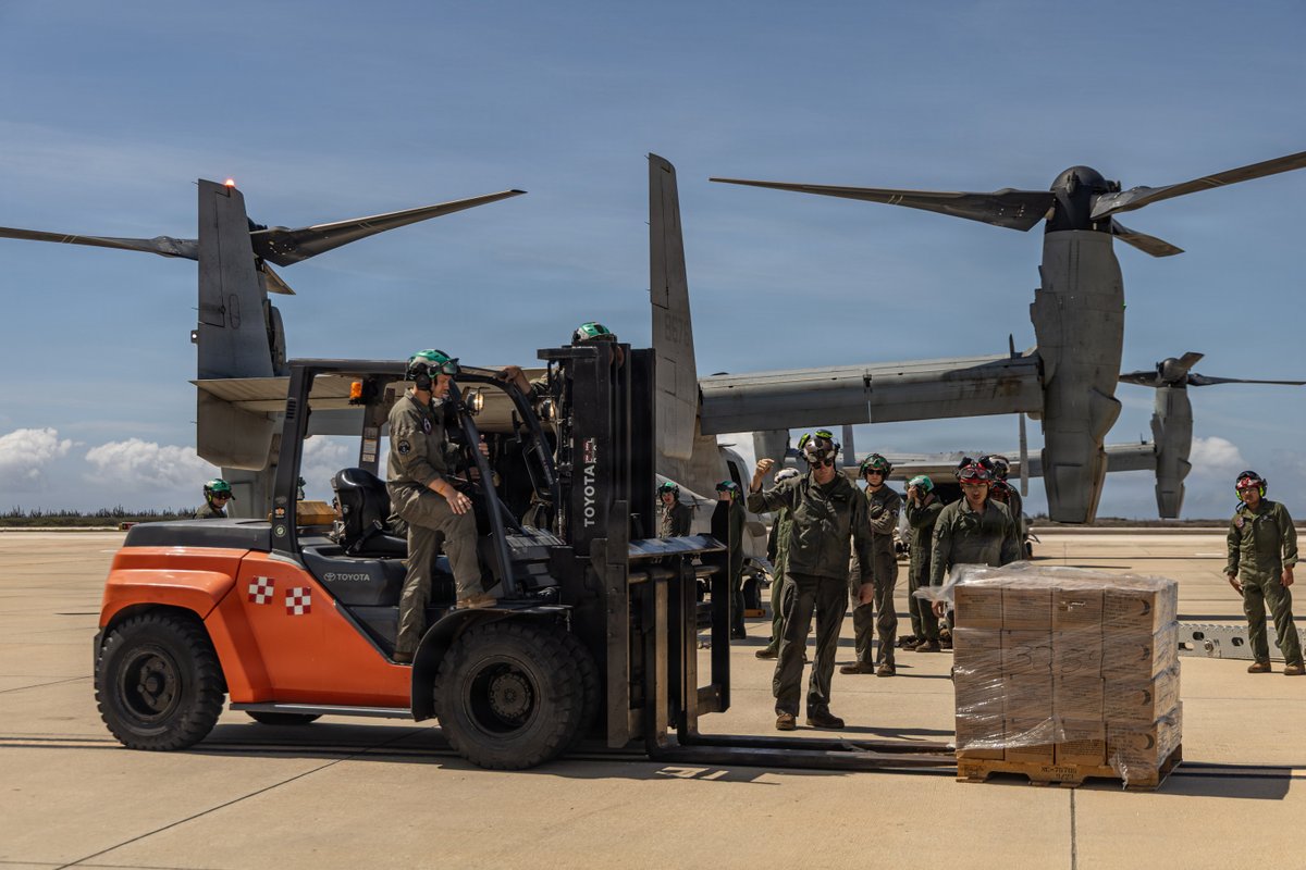 USMC's tweet photo. #Marines with the 24th Marine Expeditionary Unit load supplies on MV-22B Osprey with supporting supplies at Hato Airport, Curacao. 

At the direction of @Southcom, assigned U.S. military forces are supporting @StateDept-led U.S. disaster assistance to the people of Venezuela in the aftermath of the June 24, 2026, earthquakes.

#MarineCorps #USMC #SemperFi #Support