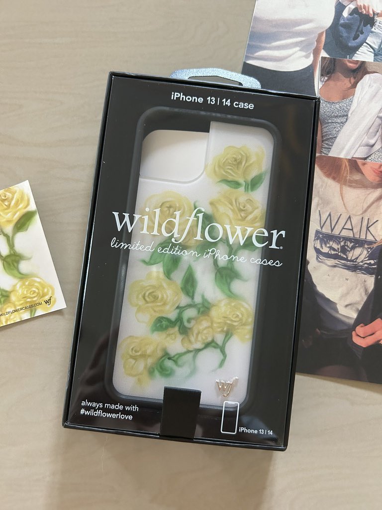 routeelay's tweet photo. 🌟พร้อมส่ง🌟 
Wildflower Case i13|14 💐
ของใหม่+แท้ 

ราคา 1,300.- ส่งฟรี

สนใจสั่งซื้อทัก dm ค่ะ

#wildflower #wildflowercase
#wildflowerthailand #wildflowerth 
#เคสiphone #ตลาดนัดบพ #ตลาดนัดblackpink #rubbiesroom 
#พรีออเดอร์จีน
#เคสiphone #เคสไอโฟน14 
#เคสไอโฟน13 #เคสiphone14 https://t.co/WmECCPSoMr