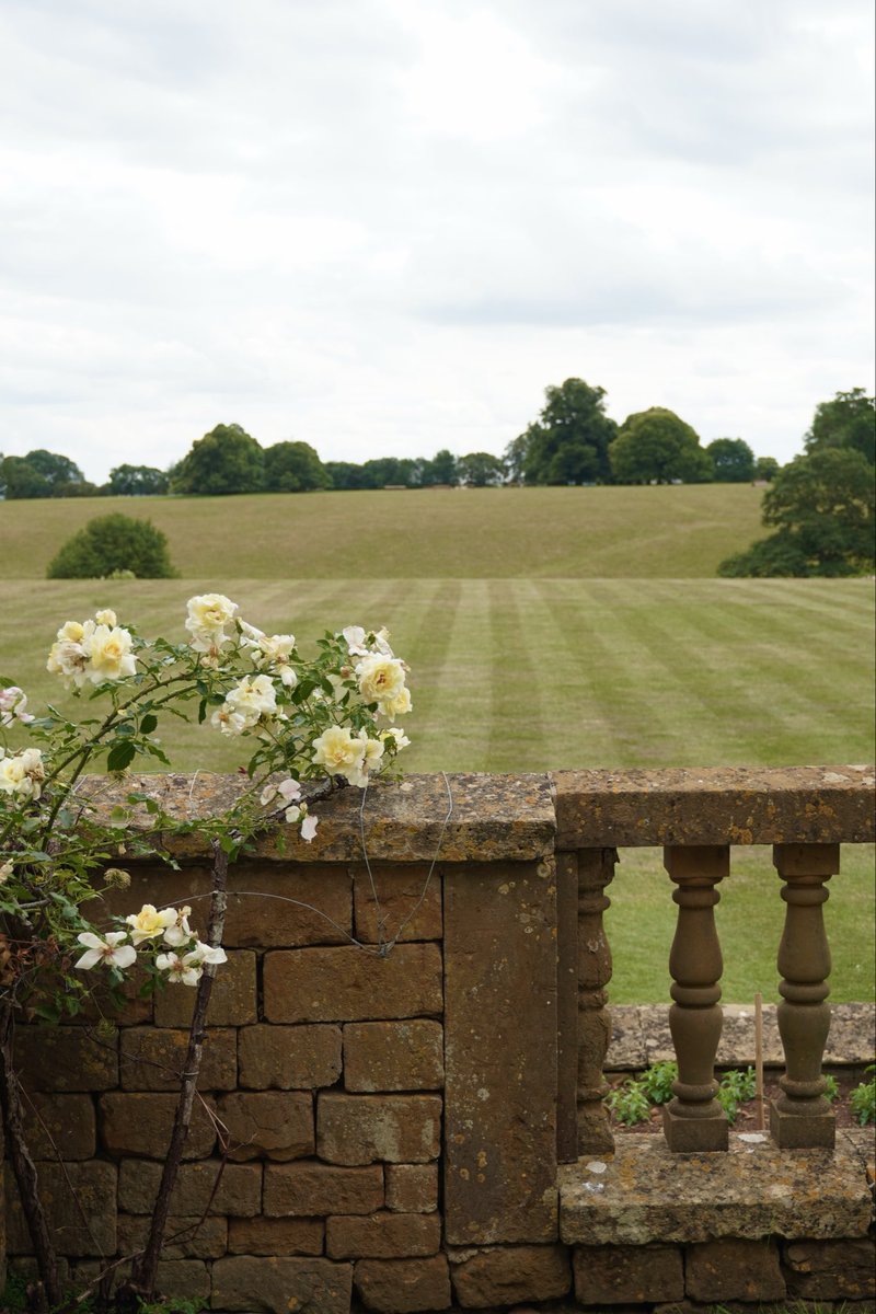 ofTheseIsles's tweet photo. 📍 🏴󠁧󠁢󠁥󠁮󠁧󠁿 Exploring one of Warwickshire's most beautiful country estates, Upton House and Gardens.

With a history dating back to 1500, Upton House has been home to a remarkable succession of owners, including a Justice, politicians, a banker, and, most recently, the esteemed Samuel family, of Shell Transport and Trading renown.

In 1927, Walter Samuel, the son of Shell's founder and the 2nd Viscount Bearsted, purchased Upton House. With the assistance of his wife, Lord Bearsted transformed the estate into an elegant weekend retreat for the family.
Although the family continued to live at the stately home until 1986, Upton House was bequeathed to the National Trust in 1948, along with one of the finest private art collections in the country, enabling its beauty to be appreciated by all.

#UptonHouse #Warwickshire #NationalTrust #Shell