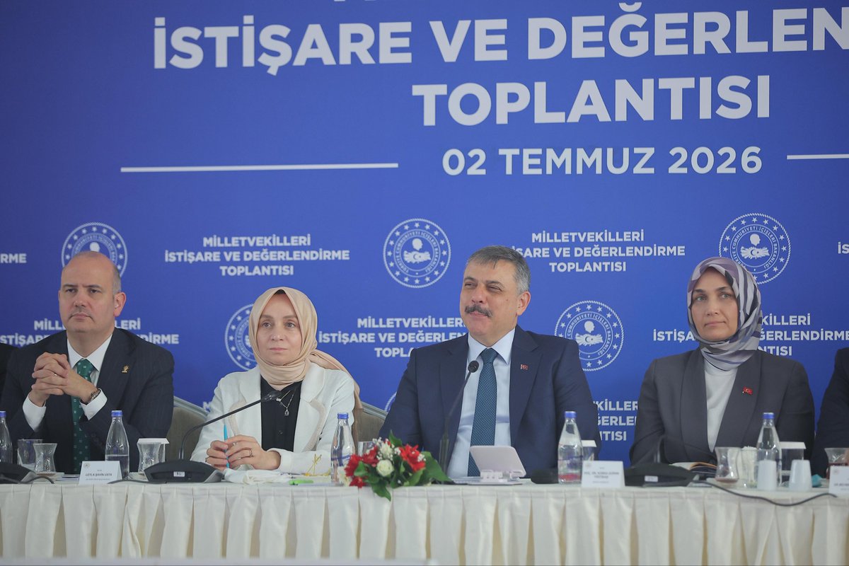 kubrayigitbasi's tweet photo. İçişleri Bakanımız Sayın Mustafa Çiftçi’nin başkanlığında, AK Parti Grup Başkanvekilimiz Sayın Leyla Şahin Usta ve kıymetli milletvekillerimizin katılımıyla İstişare ve Değerlendirme Toplantımızın dördüncüsünü gerçekleştirdik. https://t.co/T8T6DCDfAZ