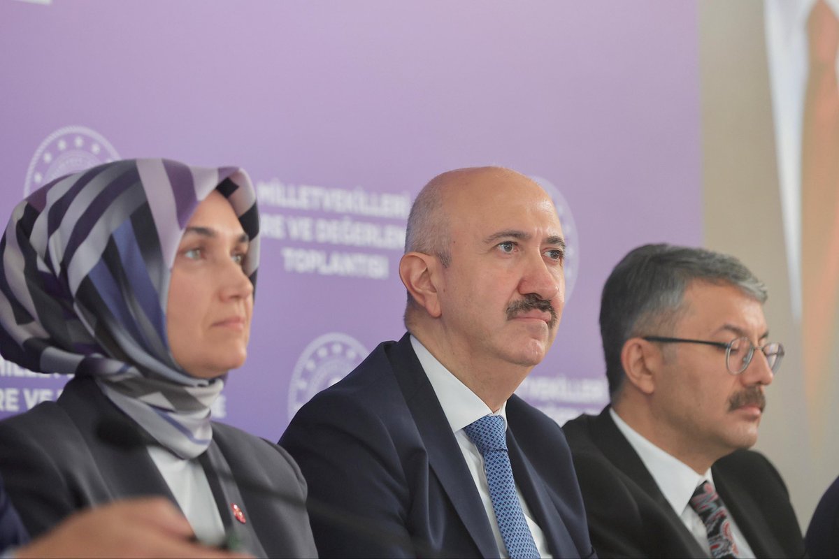 kubrayigitbasi's tweet photo. İçişleri Bakanımız Sayın Mustafa Çiftçi’nin başkanlığında, AK Parti Grup Başkanvekilimiz Sayın Leyla Şahin Usta ve kıymetli milletvekillerimizin katılımıyla İstişare ve Değerlendirme Toplantımızın dördüncüsünü gerçekleştirdik. https://t.co/T8T6DCDfAZ