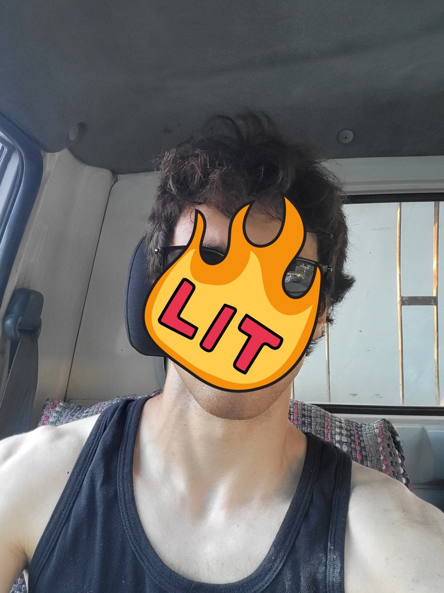 sl0wlychanger's tweet photo. Benim niye girsin yarram kızın eli ayağı birbirine girsin 😂 https://t.co/XZMXYrD08V