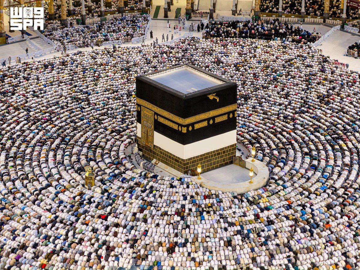 3Q5Q3's tweet photo. .

•°•
°•°

نسألك اللهم في يوم الجمعة شفاعة نبيك محمد واكتب لنا ووالدينا مرافقته في الجنه

[] اللهم صل على نبينا محمد []

#الصلاة_على_النبي
#ليلة_الجمعة
#يوم_الجمعة 
#ساعه_استجابة 

•°•
°•° https://t.co/jPxD0TE31v