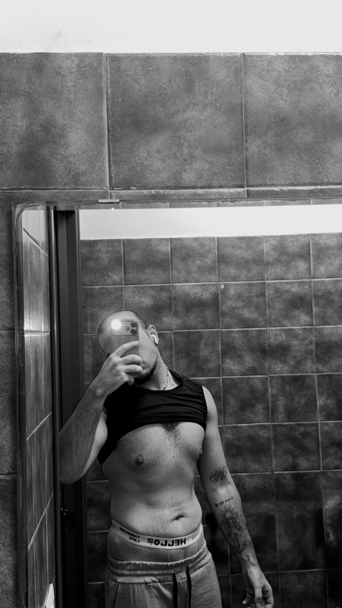 Danyloo__'s tweet photo. Un po’ di sudore ne abbiamo…
#gym #gymbyoy #CHUDAİ https://t.co/HbtjbX7bd3
