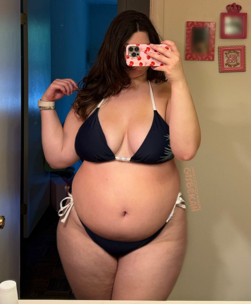 JamesJColey's tweet photo. That time I made @gtsbekah into bbwbekah https://t.co/R3safBszGP