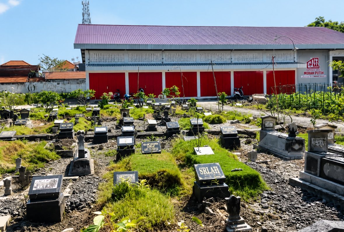kartulucu's tweet photo. INI 5 LOKASI KOPDES PALING ANEH!

1. Menghadap kuburan

Lanjut… https://t.co/jXfop6qBIY