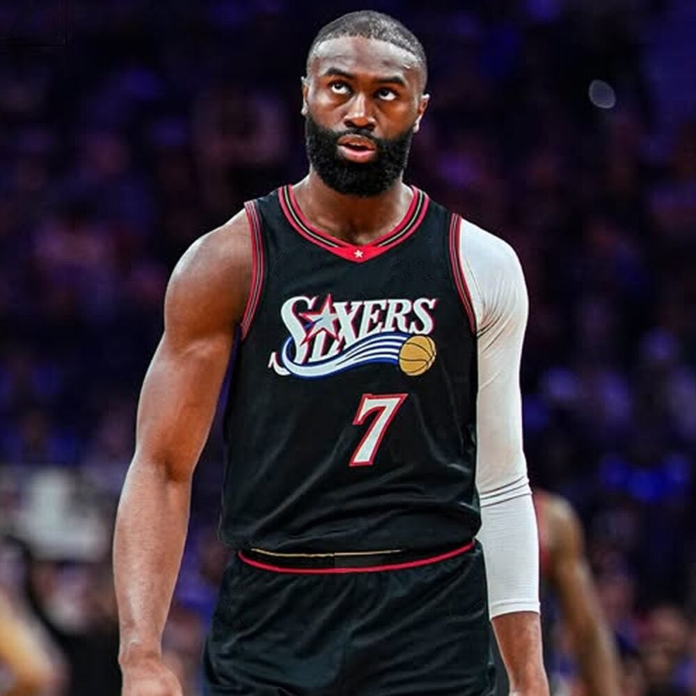 ThePhillyPod's tweet photo. June 1st: Eagles trade AJ Brown to Patriots 

July 1st: Celtics trade Jaylen Brown to Sixers

2026 will be entertaining in Philly and Boston. https://t.co/ybox7HM8o9