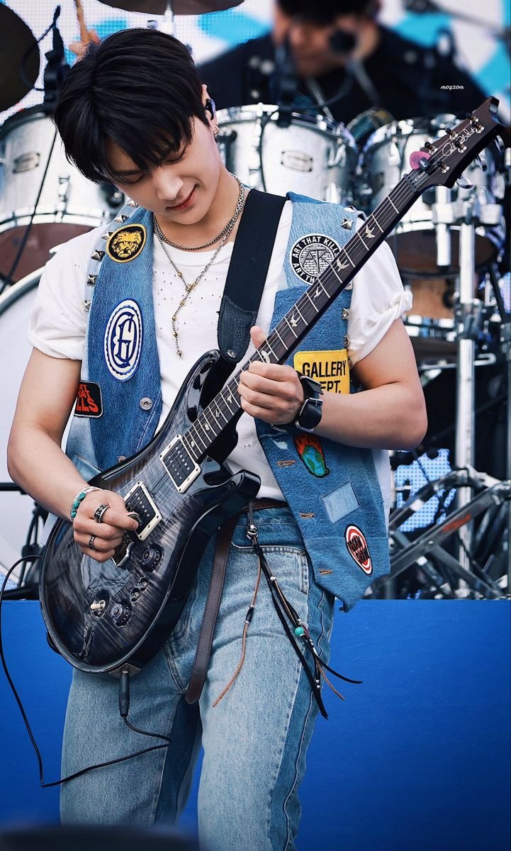 simlylily's tweet photo. ── TAGS GAME ͙͘͡★

which vibe do you prefer?

      This               or              that 

Drop your answer + tags ⤵

SEVEN CHORDS ONE SYMPHONY
#JAY_Our_Rockstar
#RespectJaysPrivacy https://t.co/j82EnUnncR