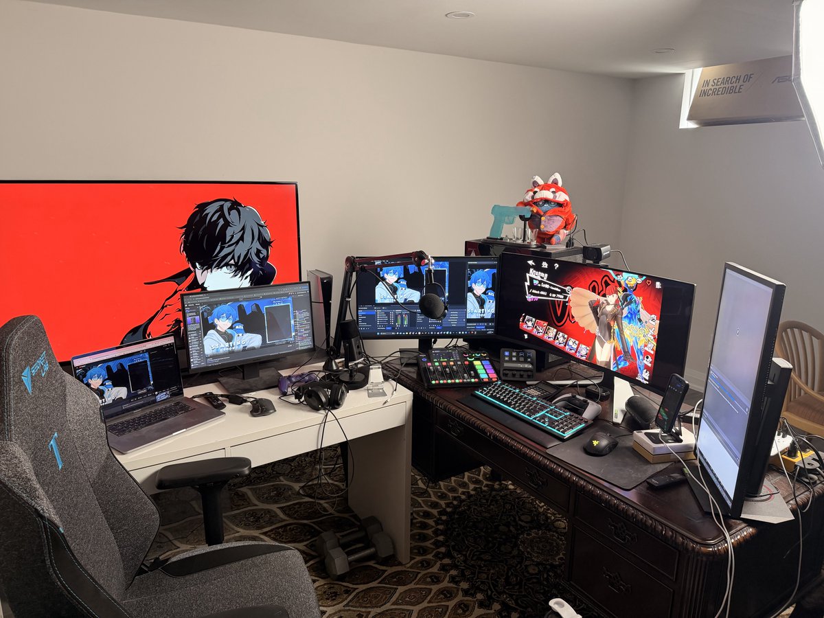 ice_breaker_tv's tweet photo. Vtuber vs Their set up

(Ignore the cardboard box larping as a curtain)

Now it’s your turn! Show me yours 🫵🏻 https://t.co/e5Y2DFLLez