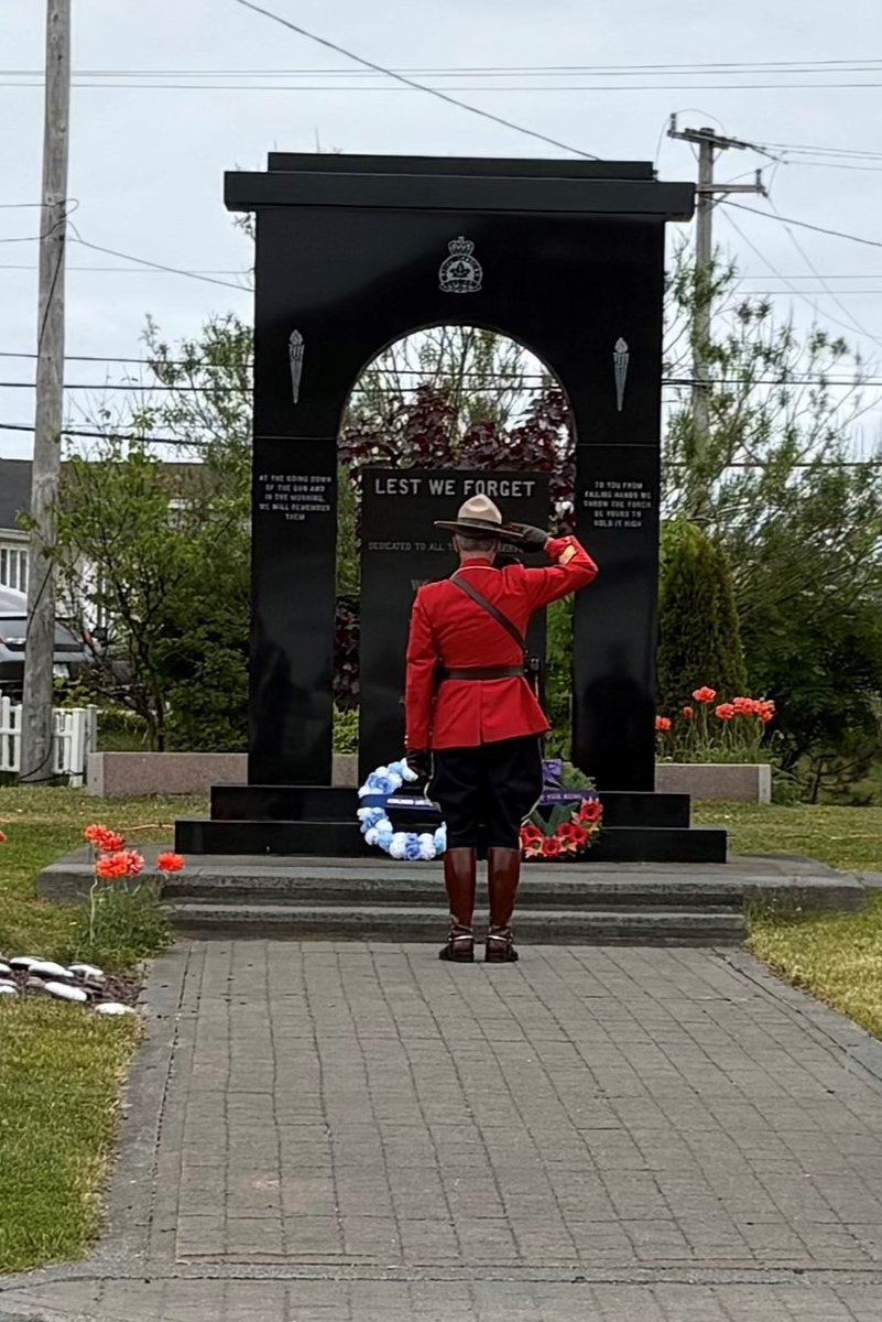 RCMPNL's tweet photo. We were proud to participate in Memorial Day and Canada Day celebrations in communities across the province!

Each year, officers, employees and RCMP veterans stand alongside our fellow Newfoundlanders and Labradorians as we celebrate our history, culture and communities.

Thank you to everyone who welcomed us into your celebrations. We hope you had a safe and memorable holiday!