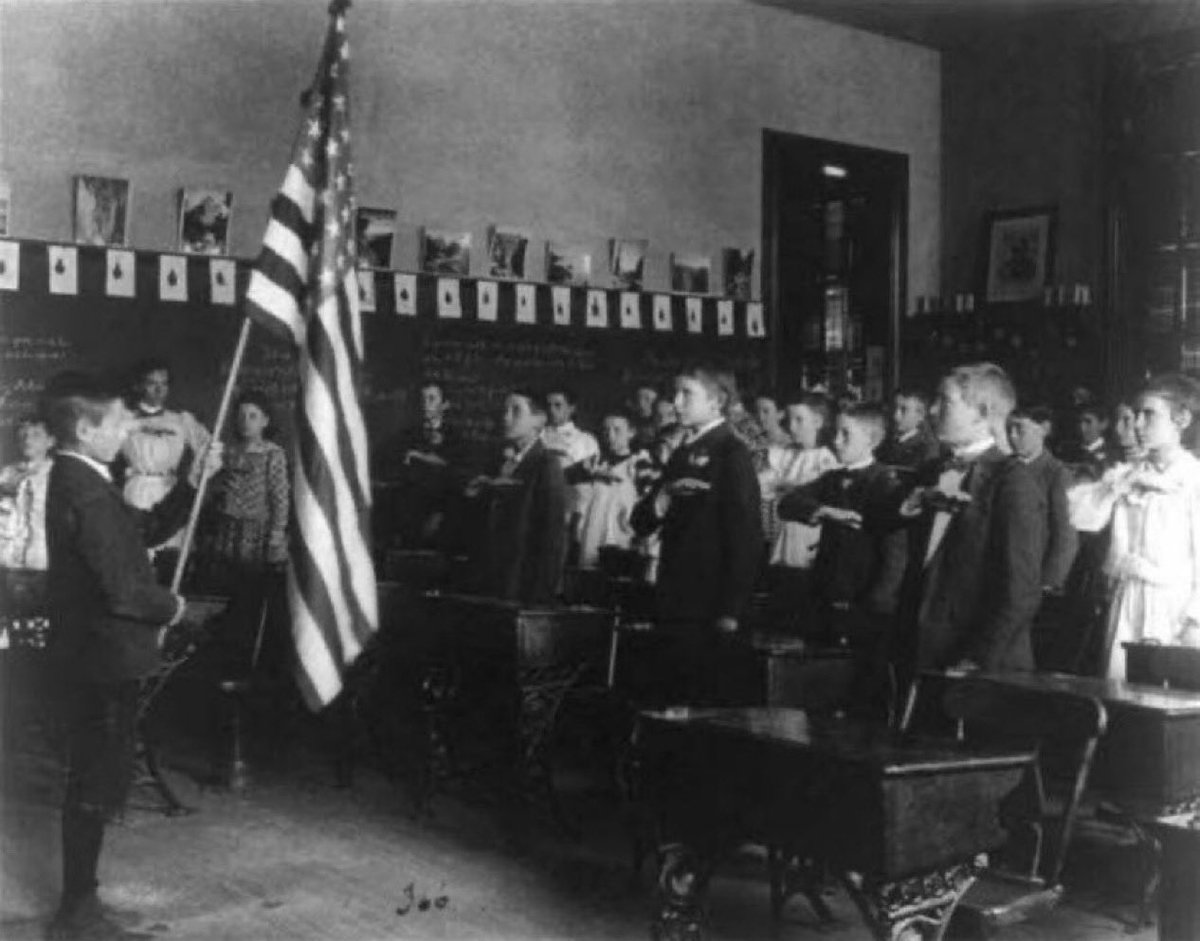 HistoryCalendar tweet picture